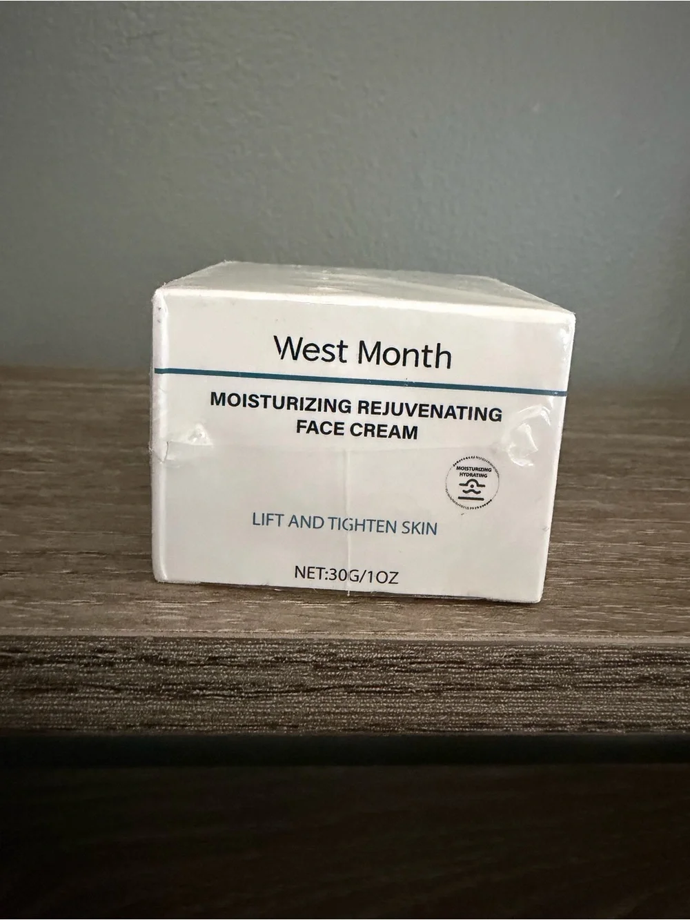 Moisturizing Rejuvenating Face Cream -